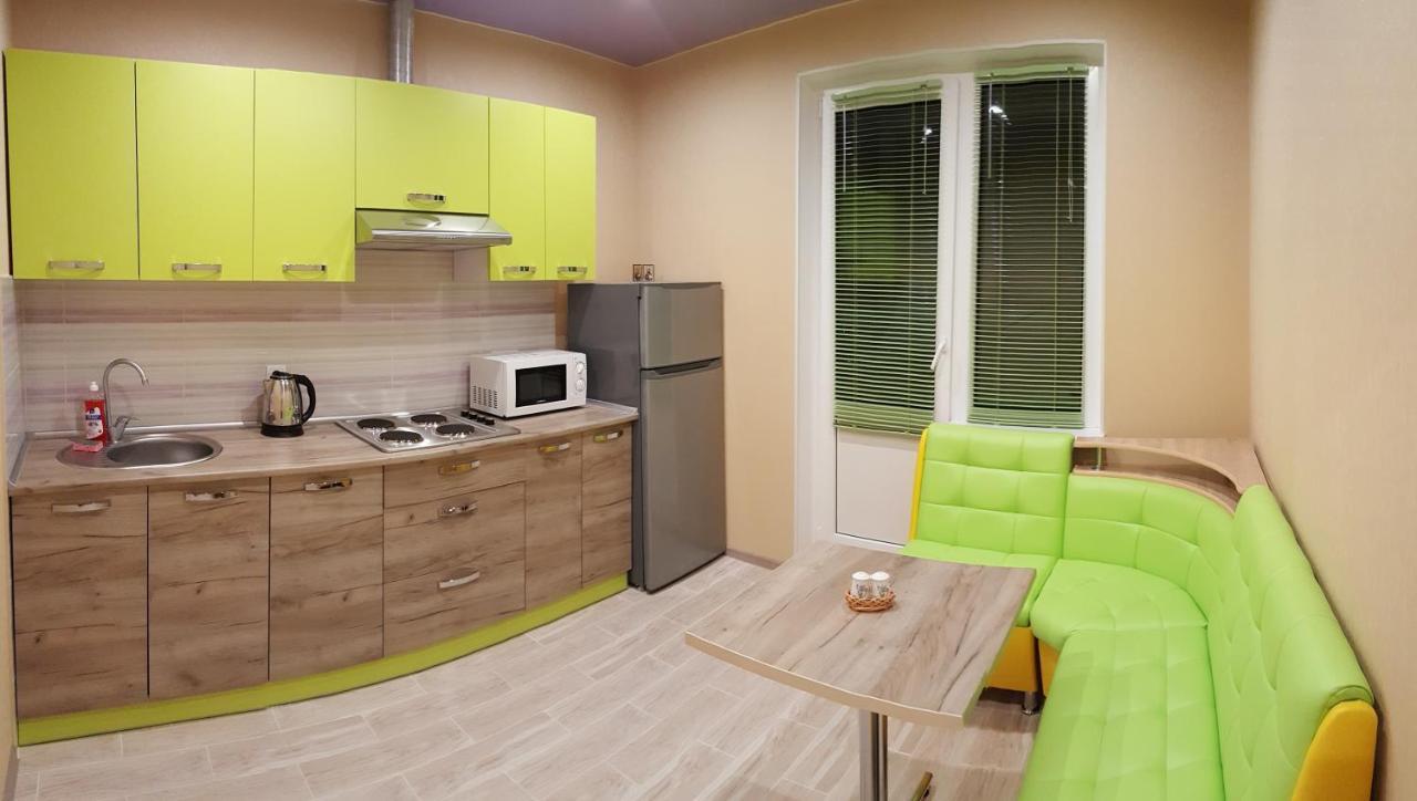 Apartment Near Metro Pozniaky Kiev Ngoại thất bức ảnh